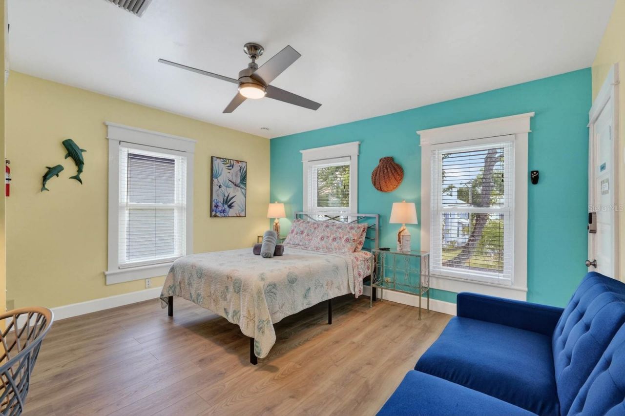 204 Palmetto Street, New Smyrna Beach, FL 32168 Photo