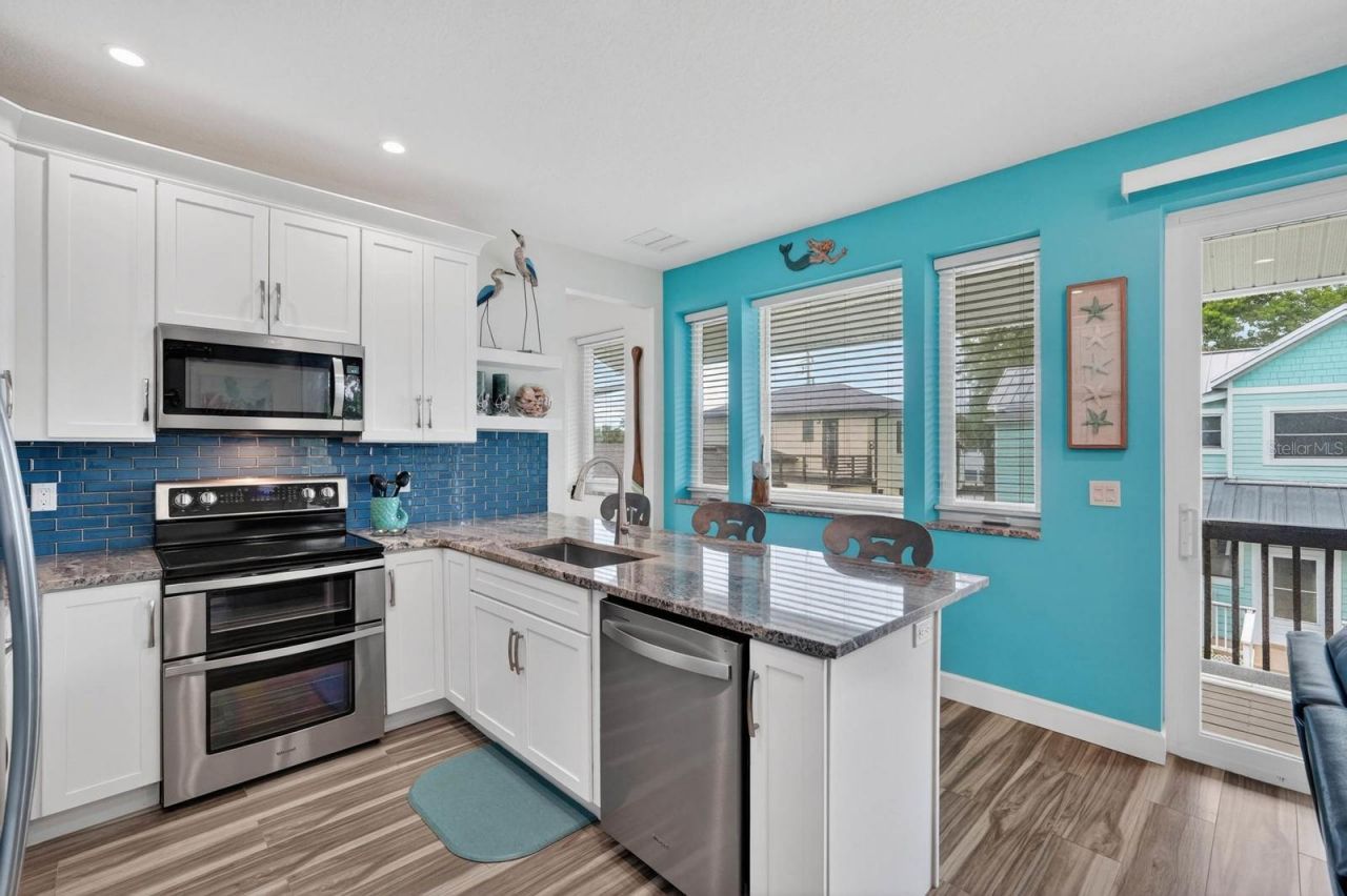 204 Palmetto Street, New Smyrna Beach, FL 32168 Photo