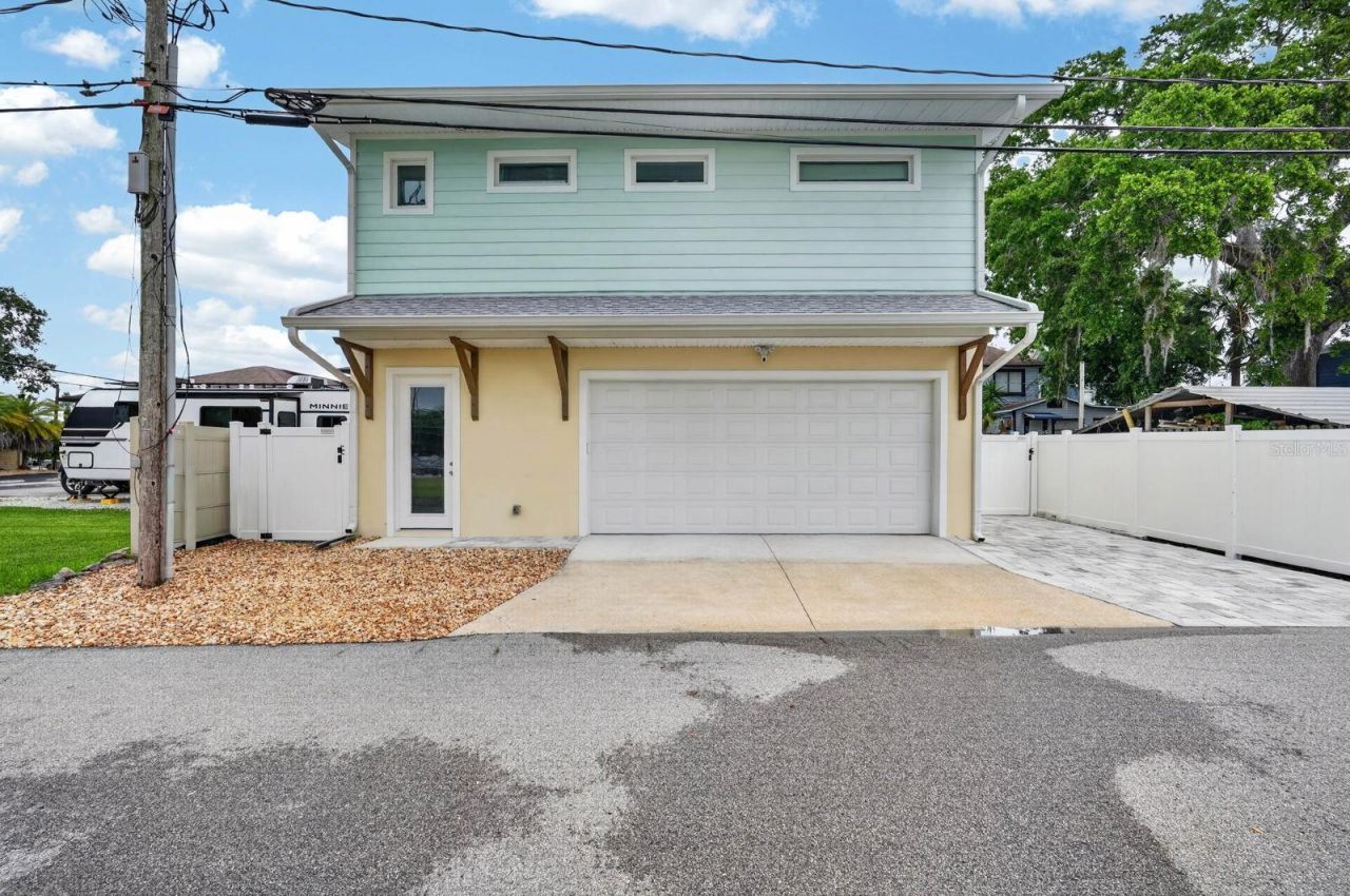 204 Palmetto Street, New Smyrna Beach, FL 32168 Photo