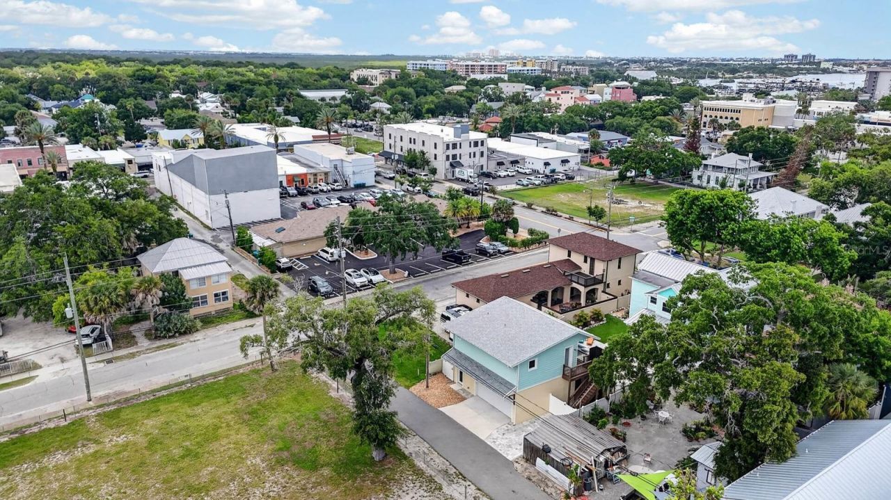 204 Palmetto Street, New Smyrna Beach, FL 32168 Photo