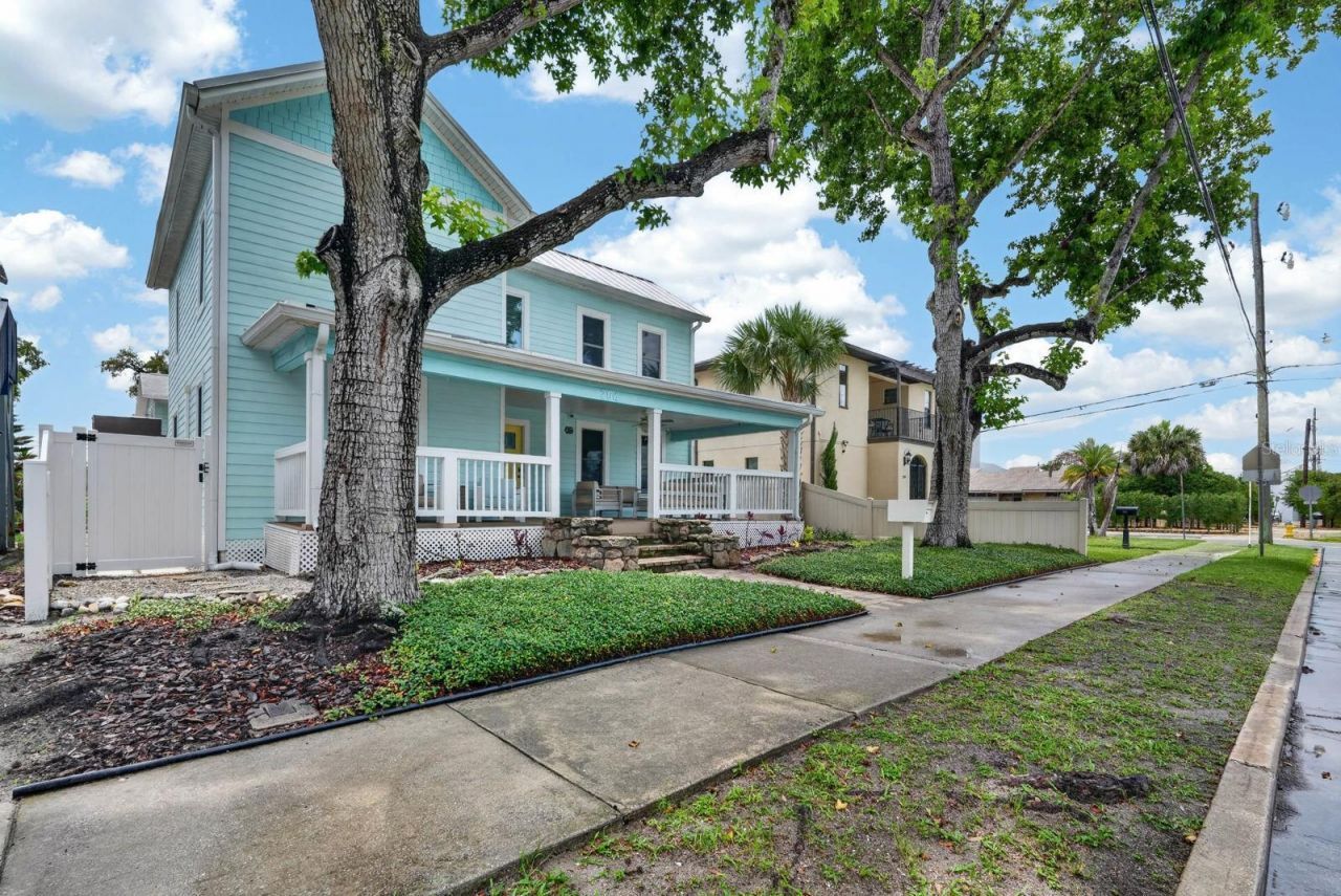 204 Palmetto Street, New Smyrna Beach, FL 32168 Photo