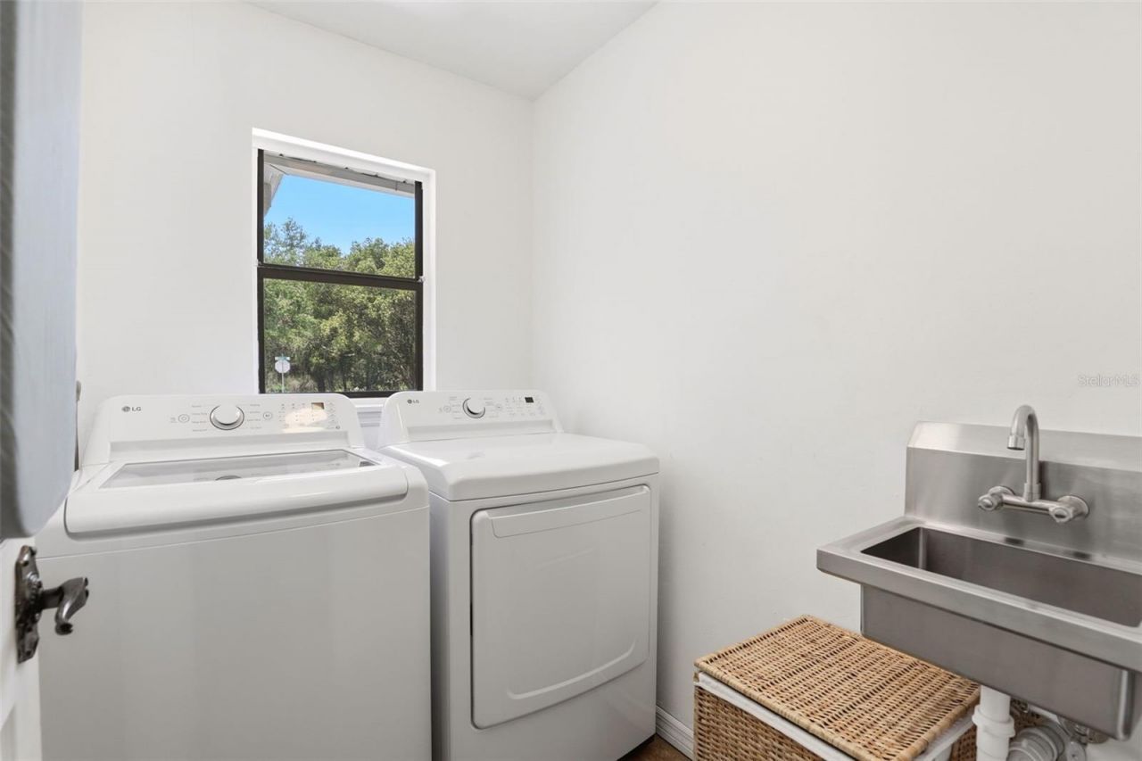 4119 Salmon Drive , Orlando, FL 32835 Photo