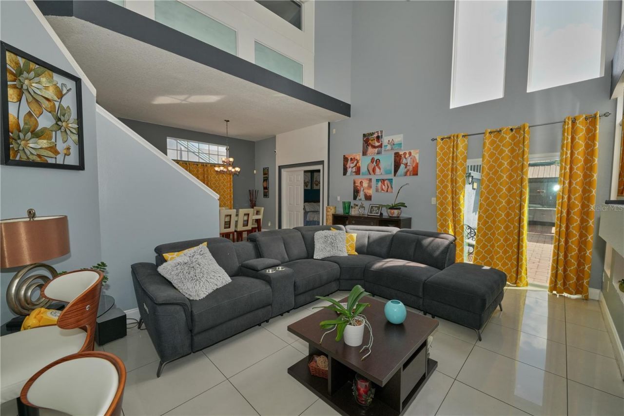 7305 Victoria Circle , Unit 202, Orlando, FL 32835 Photo
