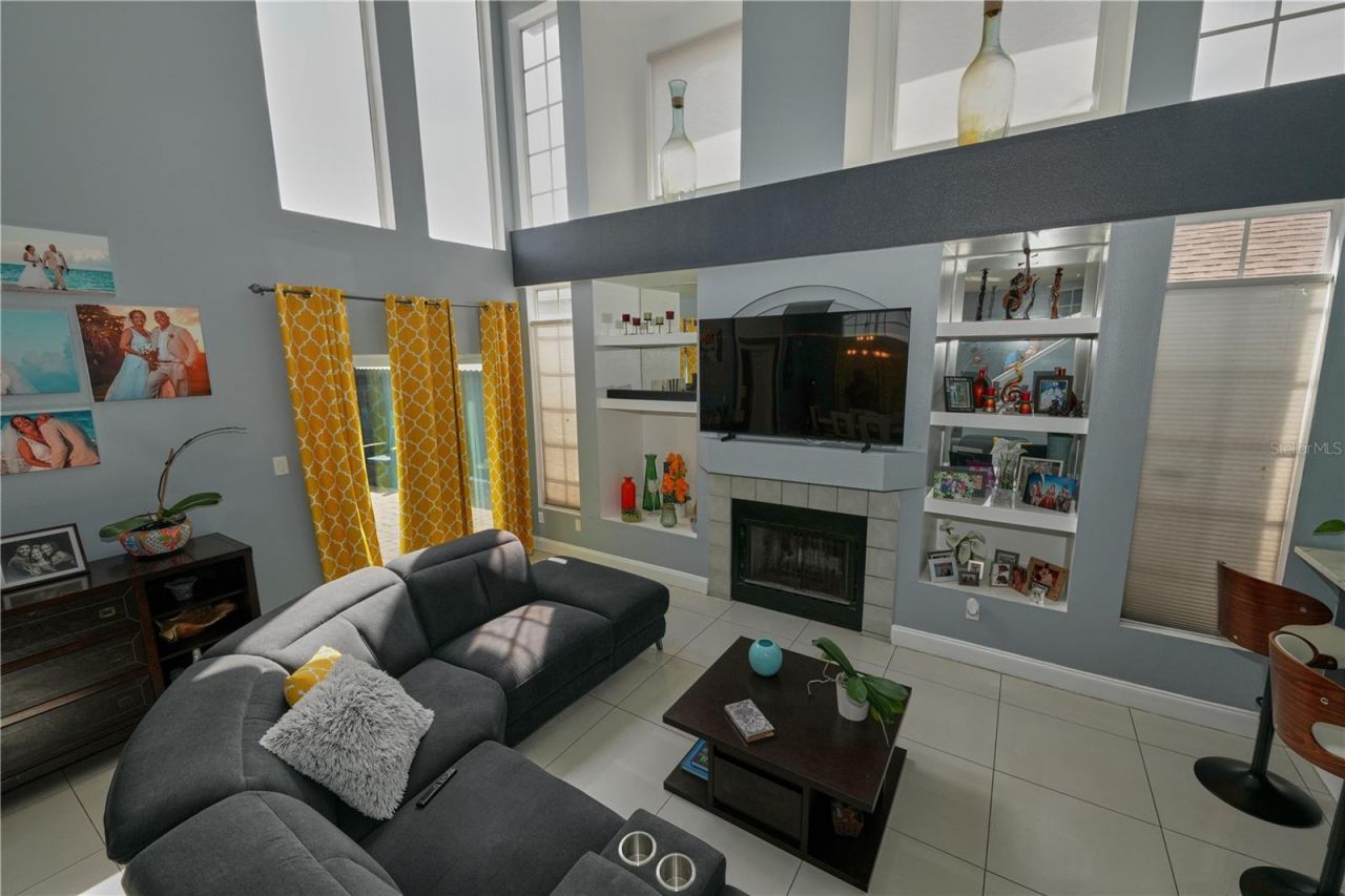 7305 Victoria Circle , Unit 202, Orlando, FL 32835 Photo