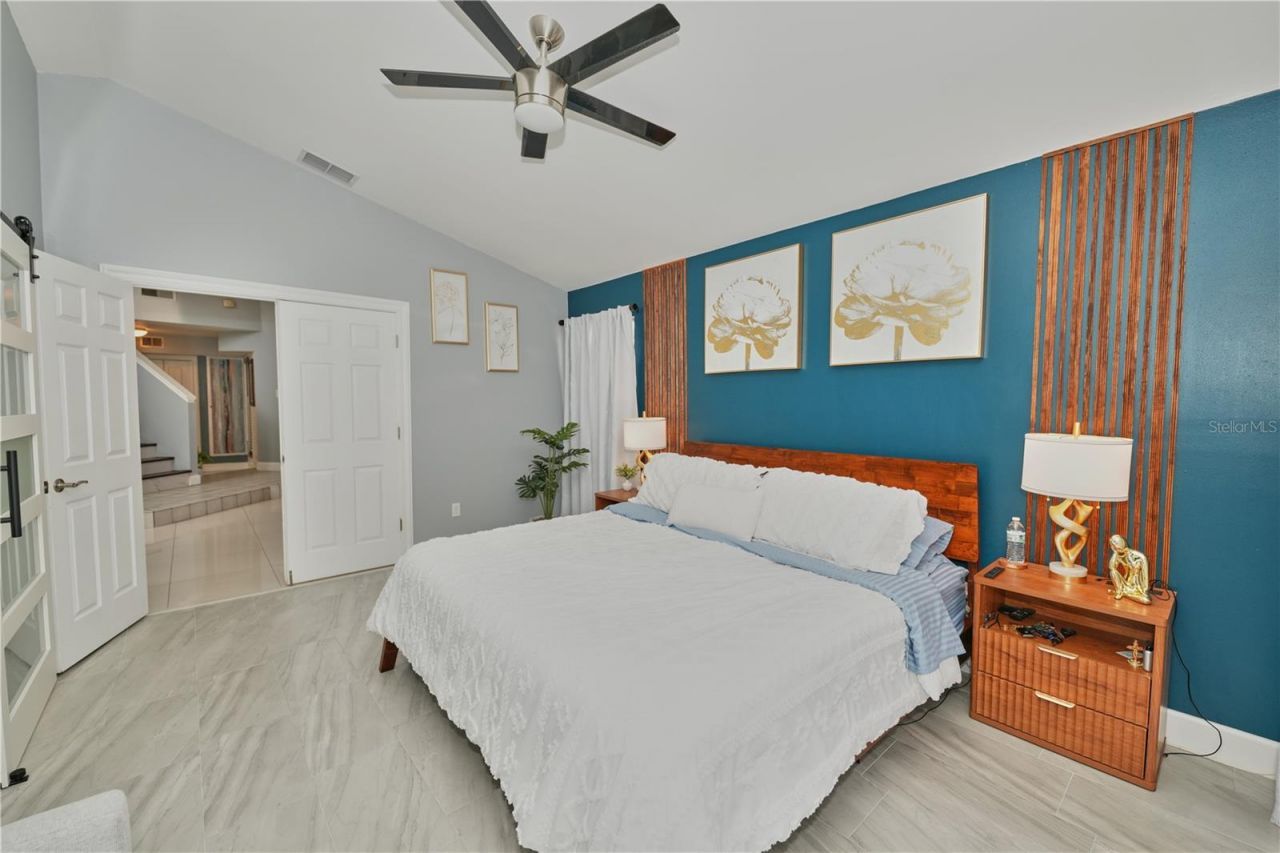 7305 Victoria Circle , Unit 202, Orlando, FL 32835 Photo