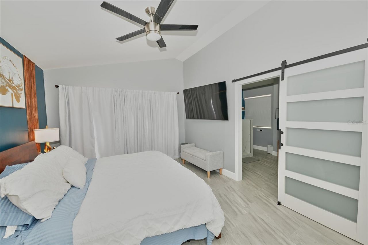 7305 Victoria Circle , Unit 202, Orlando, FL 32835 Photo