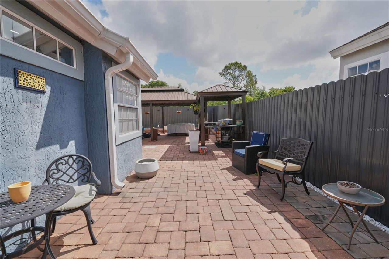 7305 Victoria Circle , Unit 202, Orlando, FL 32835 Photo