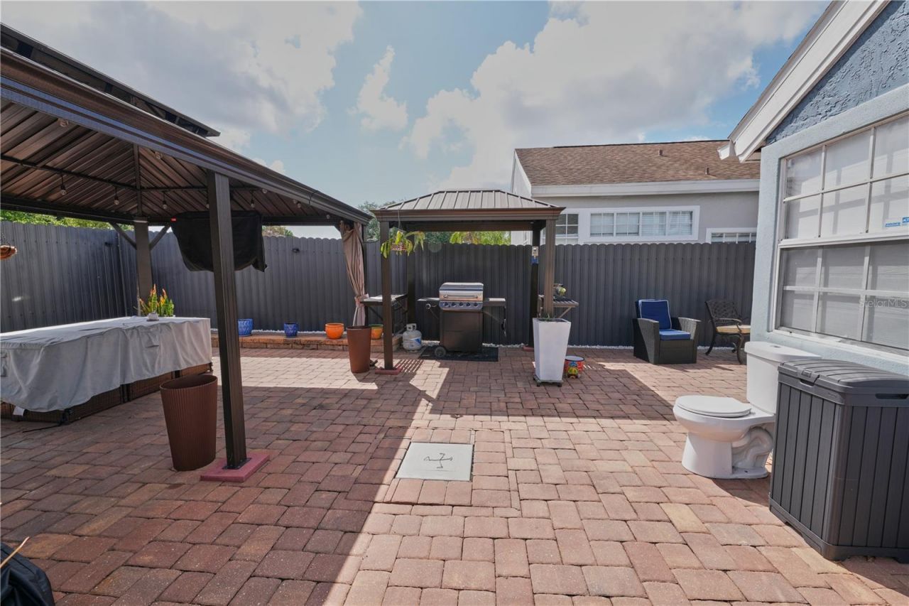 7305 Victoria Circle , Unit 202, Orlando, FL 32835 Photo