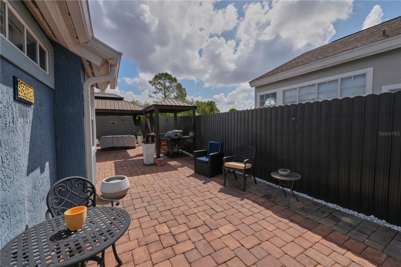 7305 Victoria Circle , Unit 202, Orlando, FL 32835 Photo