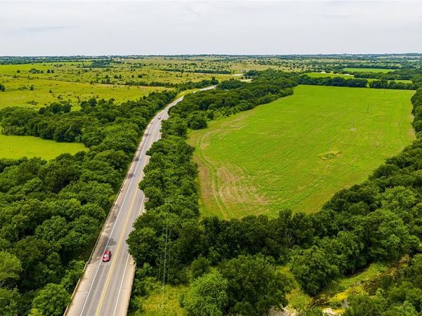 3900 W Highway 67 , Cleburne, TX 76033