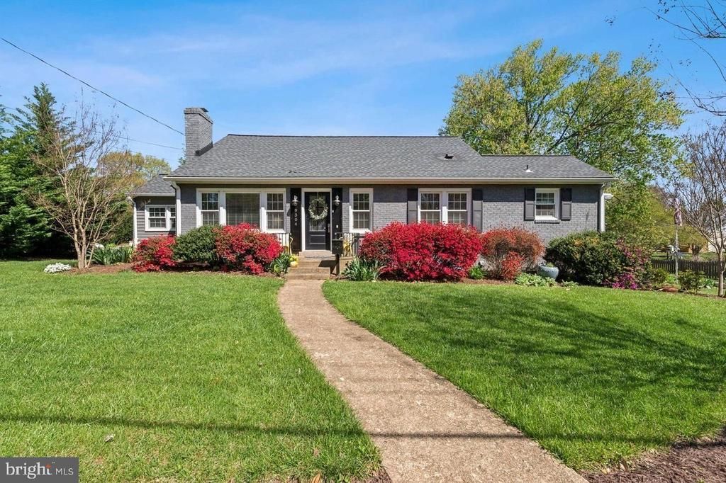 9304 STUART AVENUE, MANASSAS, VA 20110