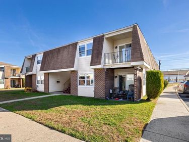 27 -7 FLORENCE TOLLGATE PLACE, BURLINGTON, NJ 08016