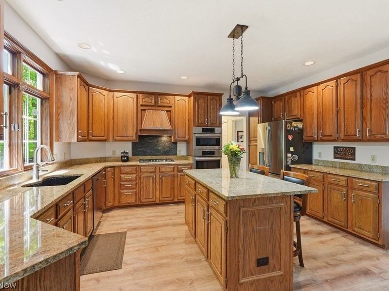11245 Wellington Drive, Chardon, OH 44024 Photo 17