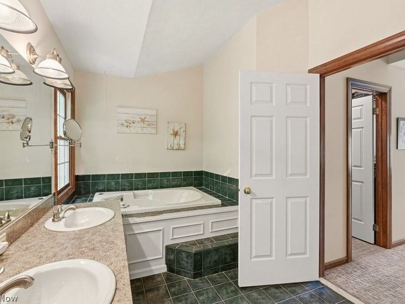 11245 Wellington Drive, Chardon, OH 44024 Photo 25