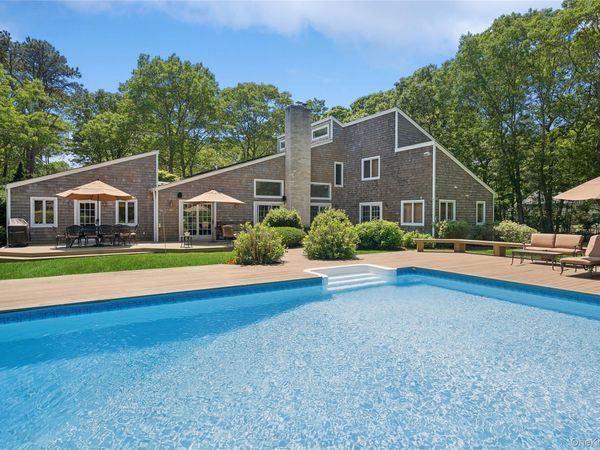 8 INDIAN PIPE Drive , Quogue, NY 11959