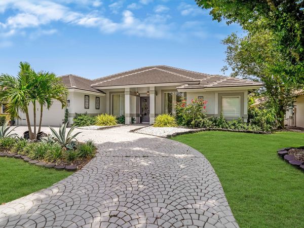 12499 Classic Drive, Coral Springs, FL 33071