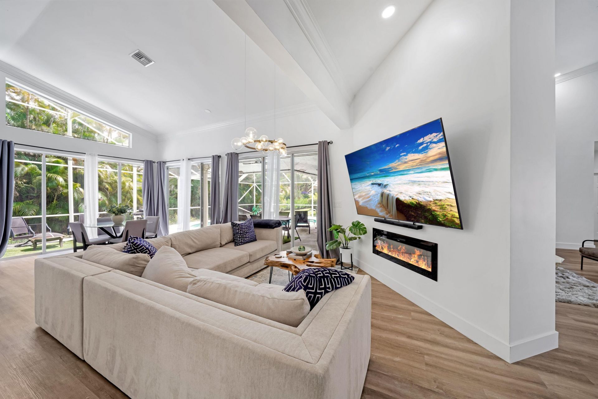 12499 Classic Drive, Coral Springs, FL 33071 Photo