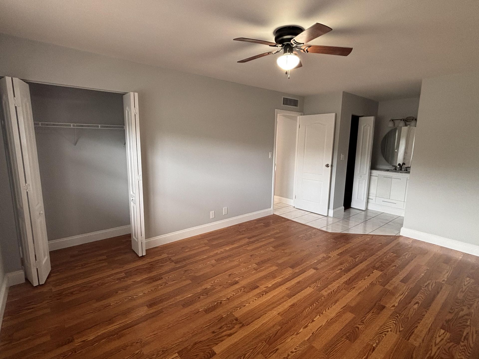 6100 S Falls Circle Drive, Unit 204, Lauderhill, FL 33319 Photo