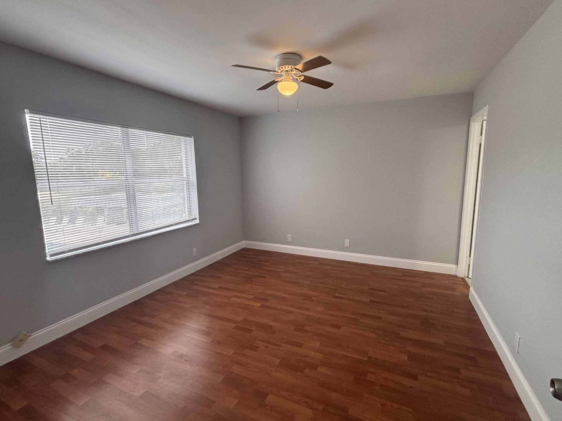 6100 S Falls Circle Drive, Unit 204, Lauderhill, FL 33319 Photo