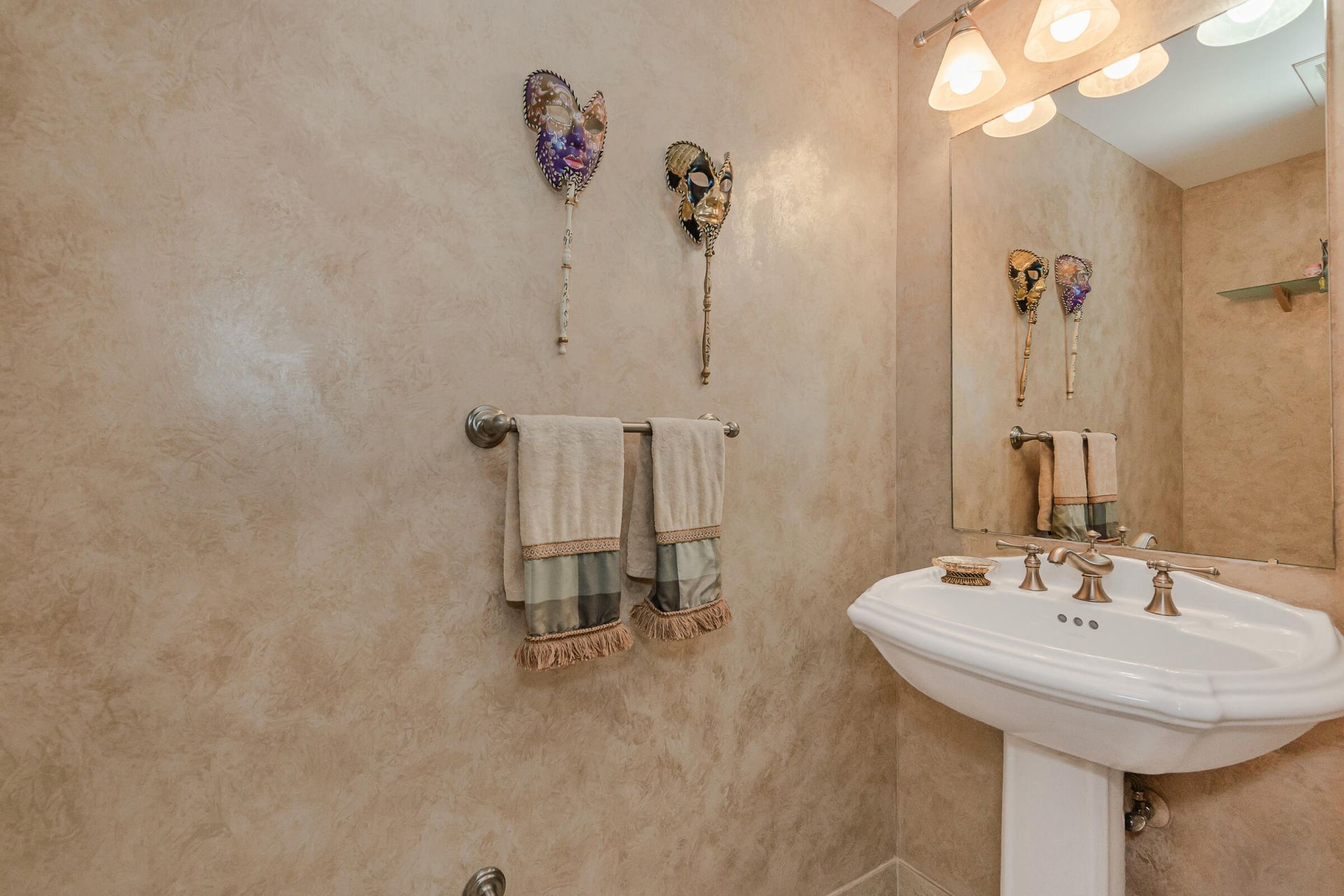 411 N New River Dr Drive E, Unit 1703, Fort Lauderdale, FL 33301 Photo