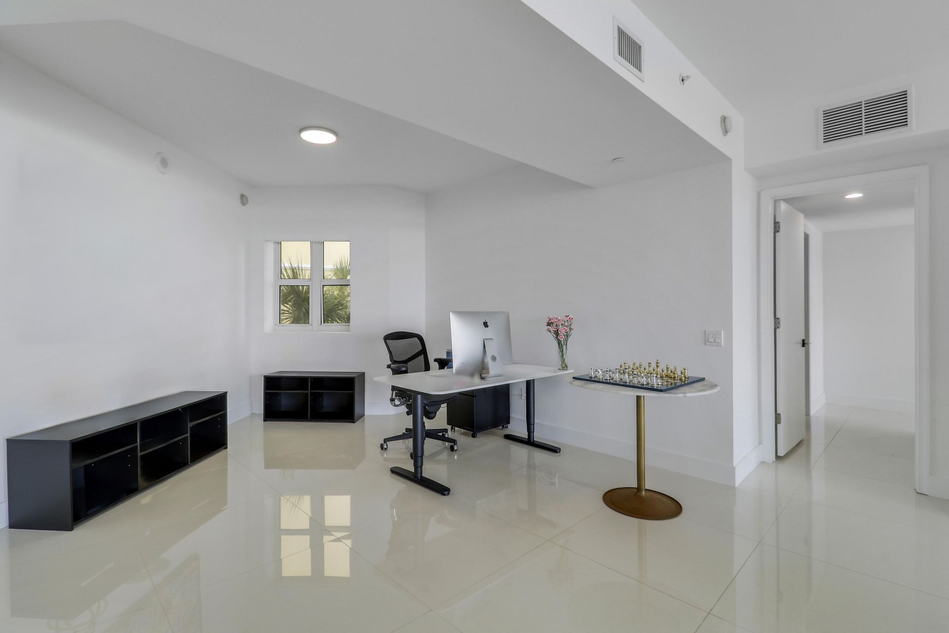 2640 Lake Shore Drive, Unit 307, Riviera Beach, FL 33404 Photo