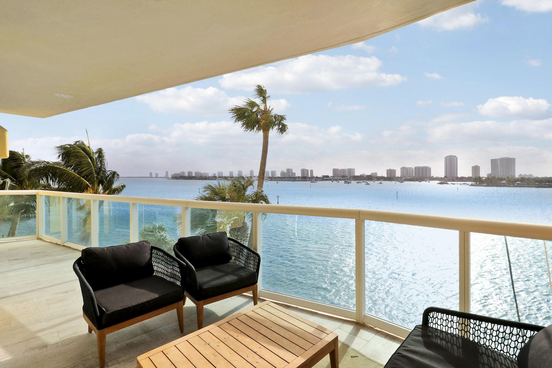 2640 Lake Shore Drive, Unit 307, Riviera Beach, FL 33404 Photo