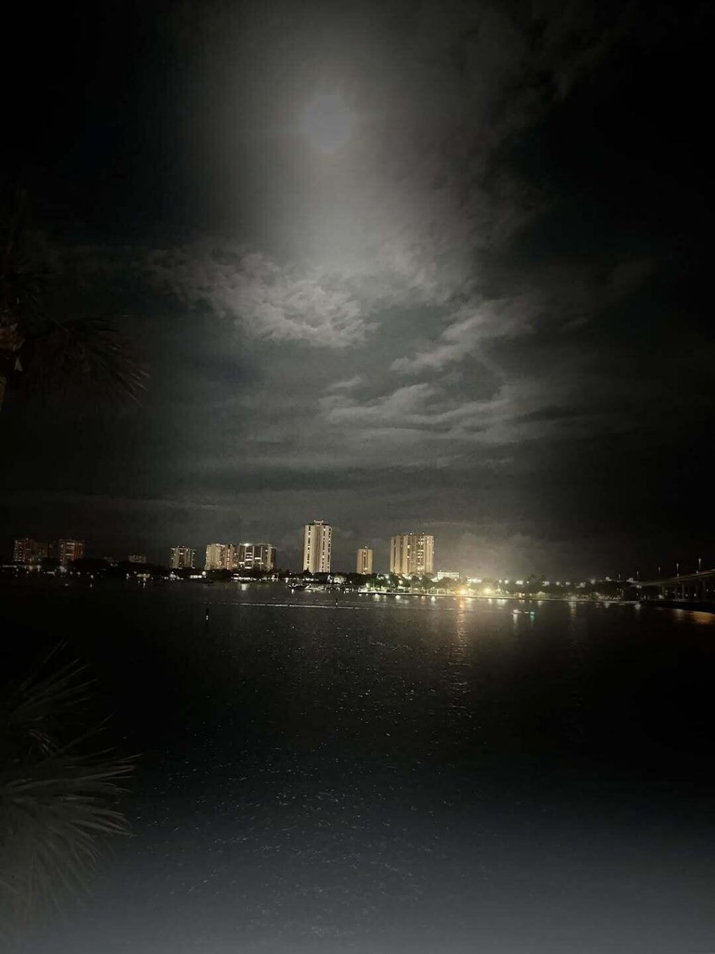 2640 Lake Shore Drive, Unit 307, Riviera Beach, FL 33404 Photo