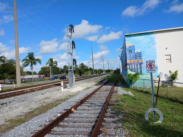 5 NW 3rd Avenue, Dania Beach, FL 00000