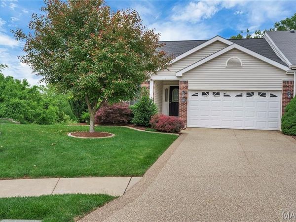 449 Prevot Avenue, St Charles, MO 63303