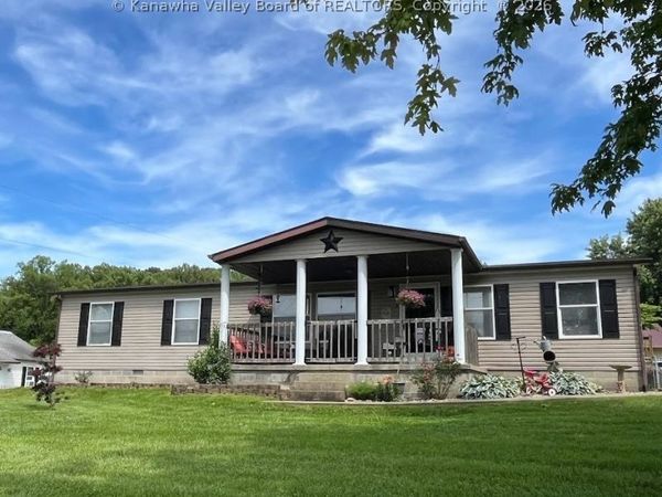 176 Ann Street, Mason, WV 25260