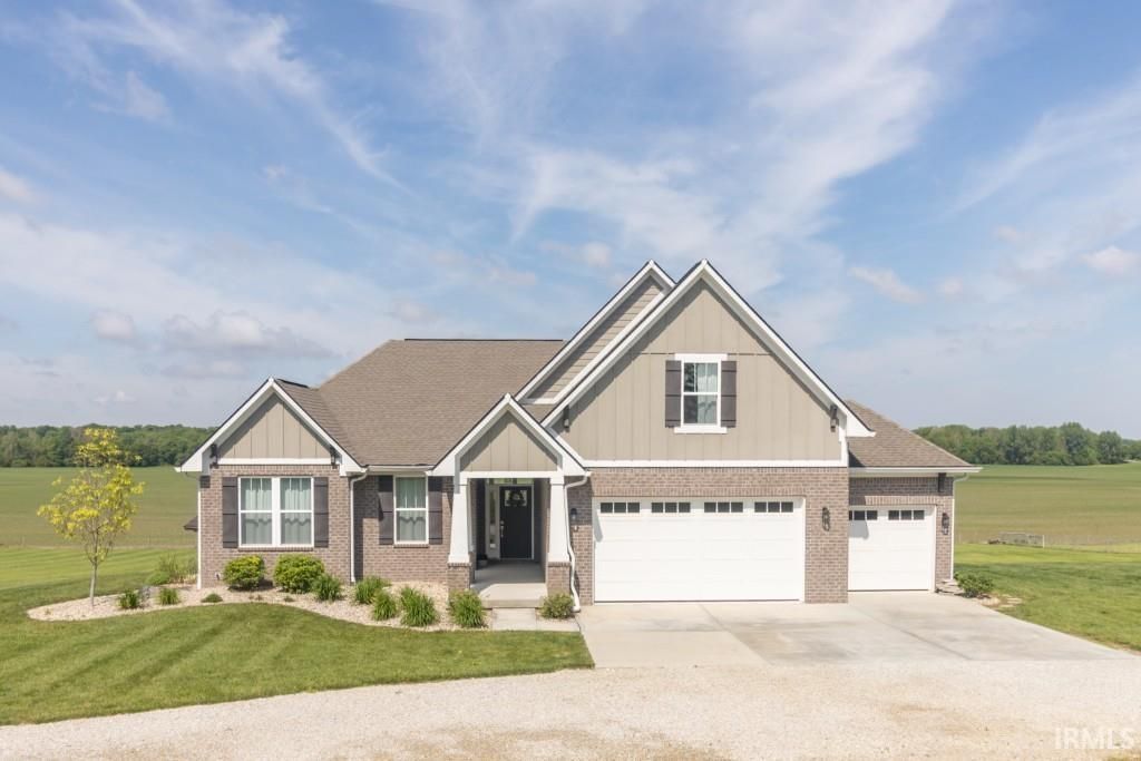 6375 S State Road 103, Straughn, IN 47387