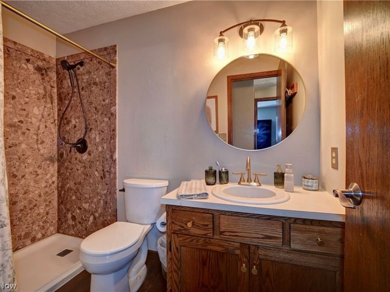 4528 Greenmeadow Avenue NW, Canton, OH 44709 Photo 18