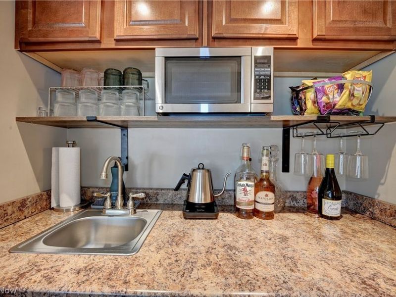 4528 Greenmeadow Avenue NW, Canton, OH 44709 Photo 21