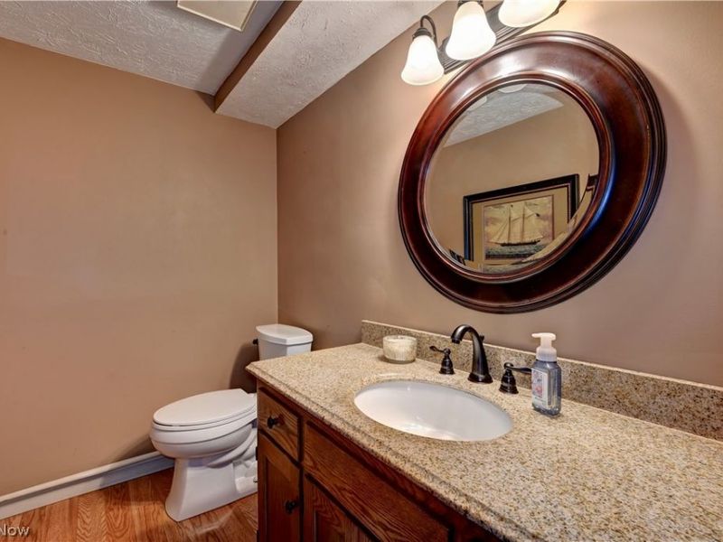 4528 Greenmeadow Avenue NW, Canton, OH 44709 Photo 24