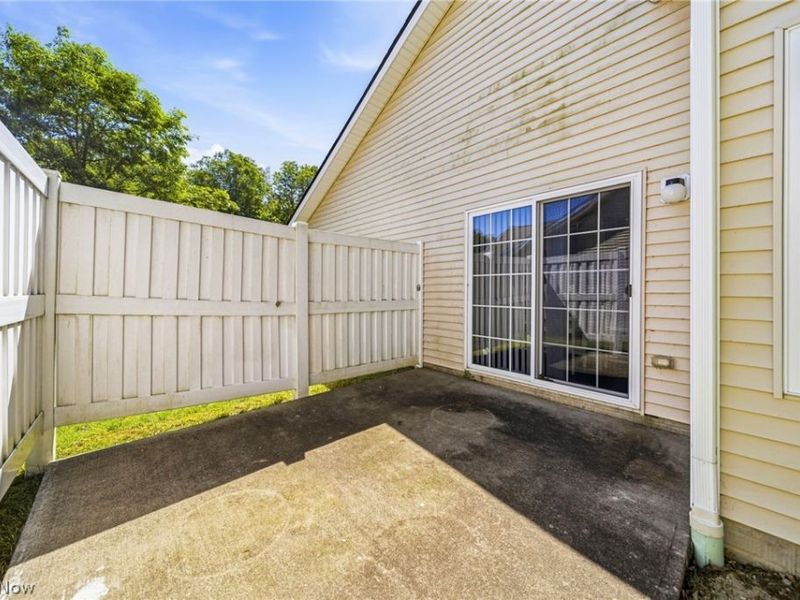 7618 Willow Woods Drive, North Olmsted, OH 44070 Photo 29