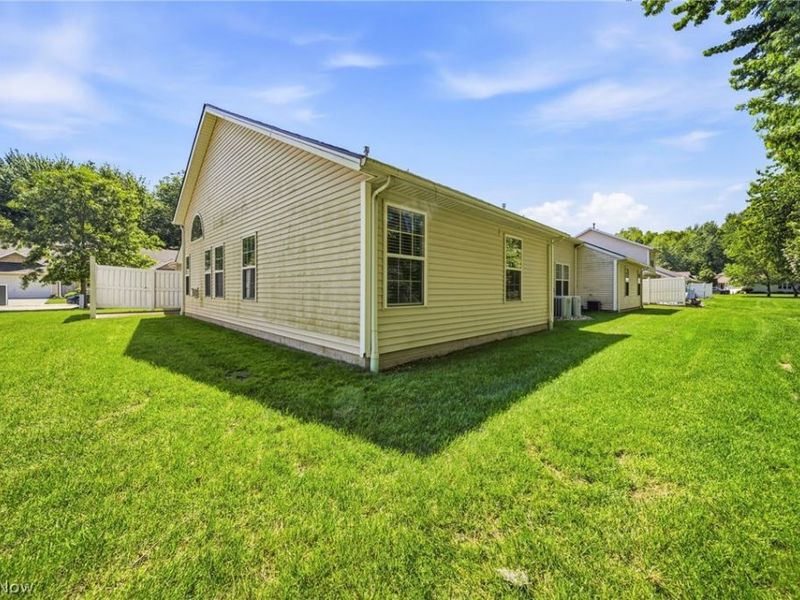 7618 Willow Woods Drive, North Olmsted, OH 44070 Photo 31