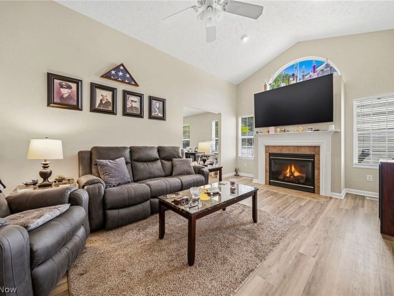 7618 Willow Woods Drive, North Olmsted, OH 44070 Photo 9