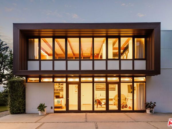 3499 Beverly Glen Boulevard, Sherman Oaks, CA 91423
