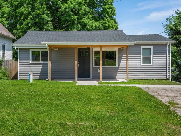 1920 S Burnett Road, Springfield, OH 45505