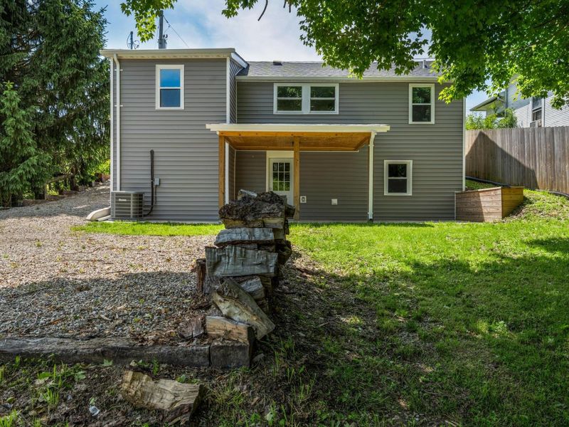 1920 S Burnett Road, Springfield, OH 45505 Photo 7