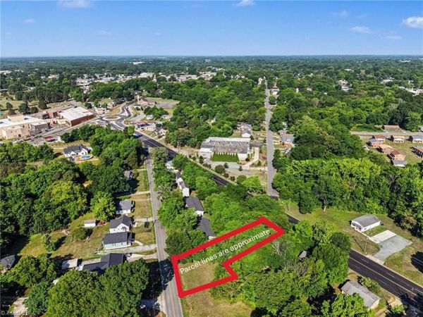 530 Townbranch Road , Graham, NC 27253