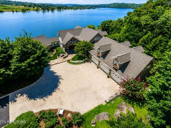 8941 Kelsey Lane, Knoxville, TN 37922