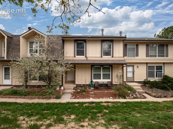 367 Raspberry Lane, Monument, CO 80132
