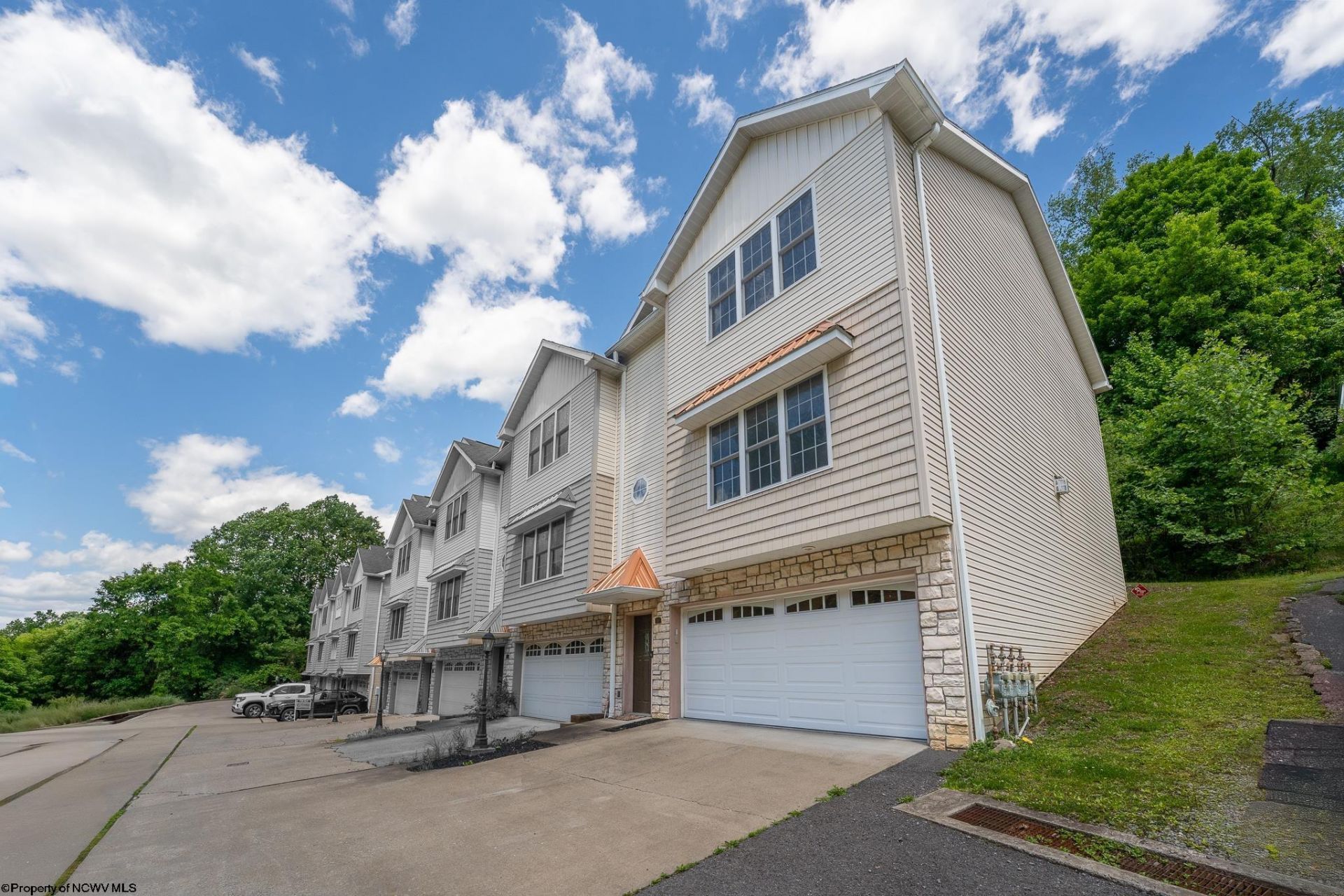 108 Claremont Court, Morgantown, WV 26501 Main Photo