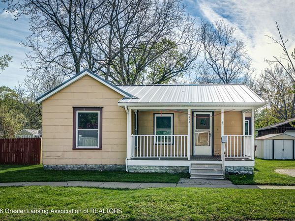 415 Fulton Street, Williamston, MI 48895