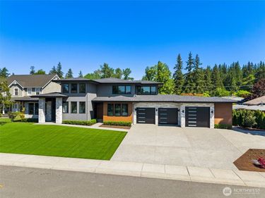 3709 E Connecticut Street , Bellingham, WA 98226