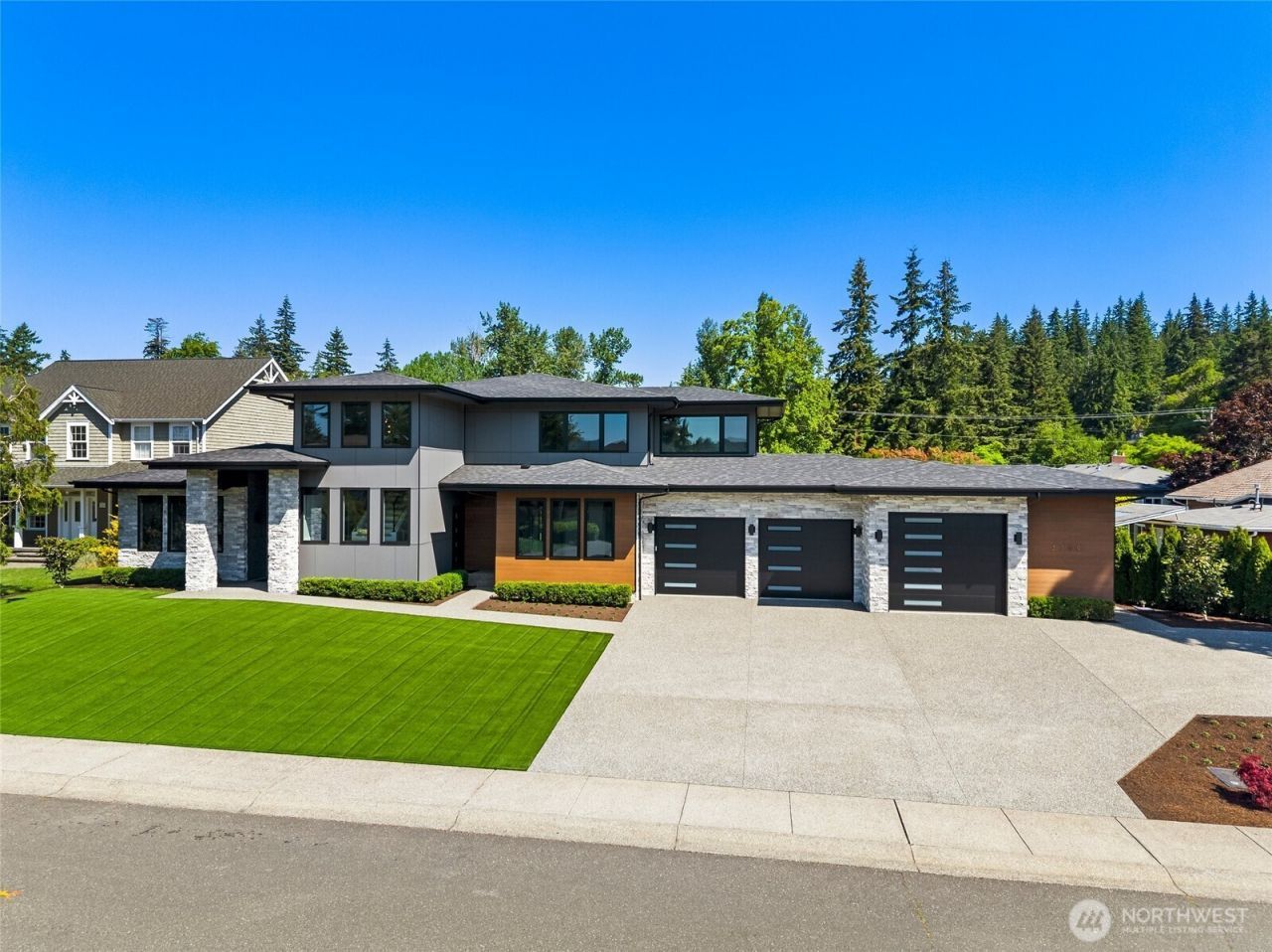 3709 E Connecticut Street , Bellingham, WA 98226 Main Photo