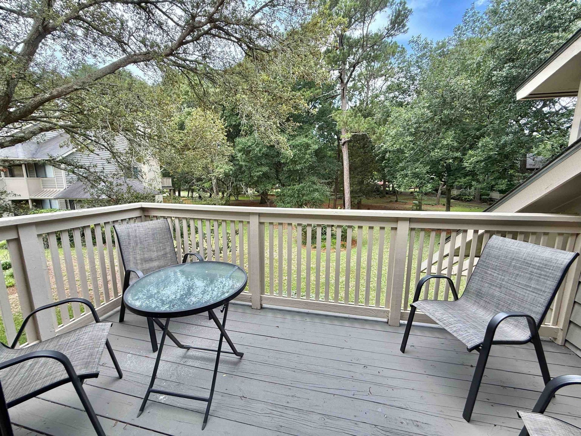 210 Westleton Dr.  Photo 10