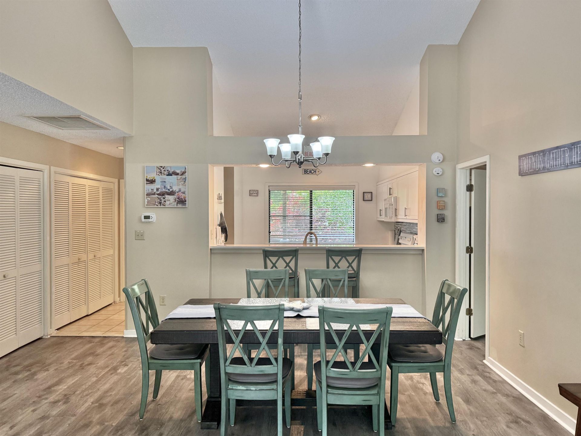 210 Westleton Dr.  Photo 15