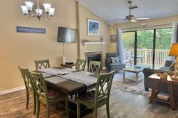 210 Westleton Dr.  photo 4